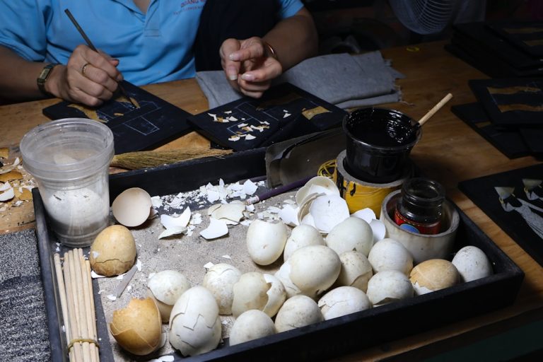 How to Find the Perfect Gift for a Craft Lover